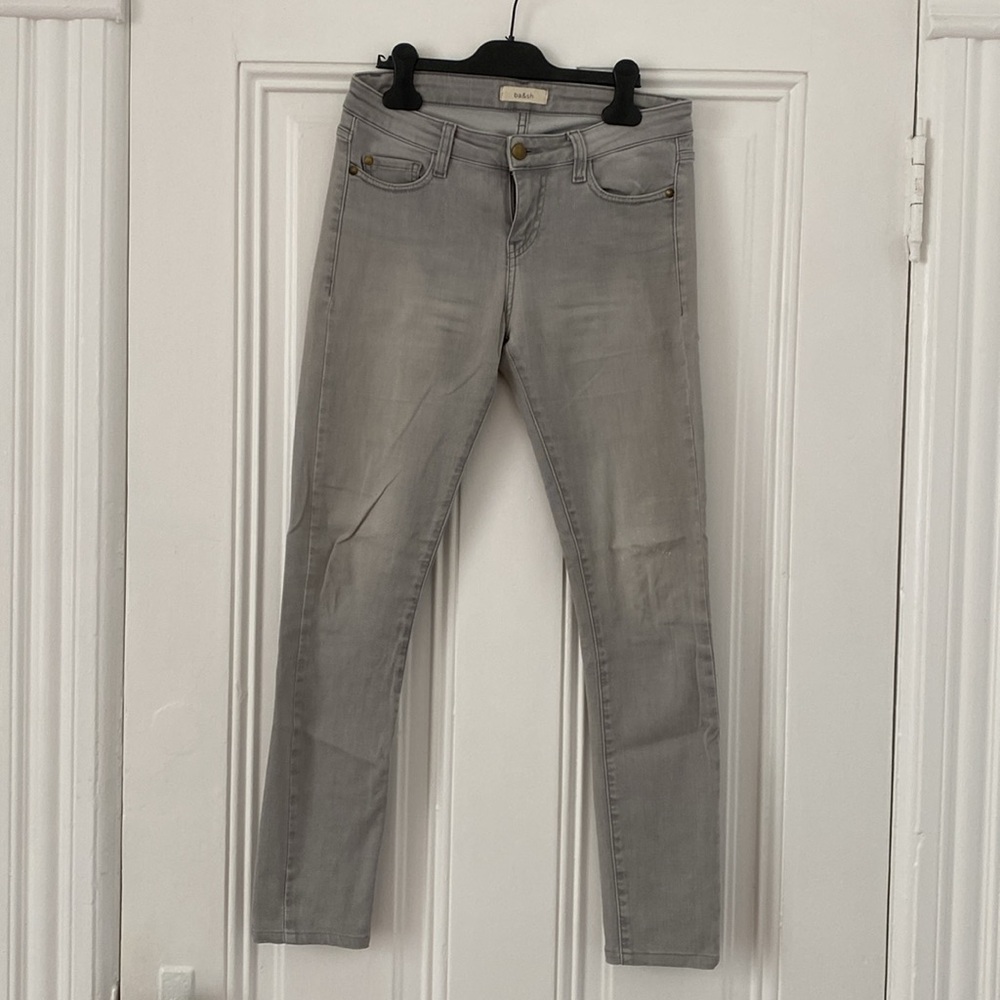 NWT BA&SH Sanders grey skinny jeans. Size 26/4

see tiny white spots on left leg